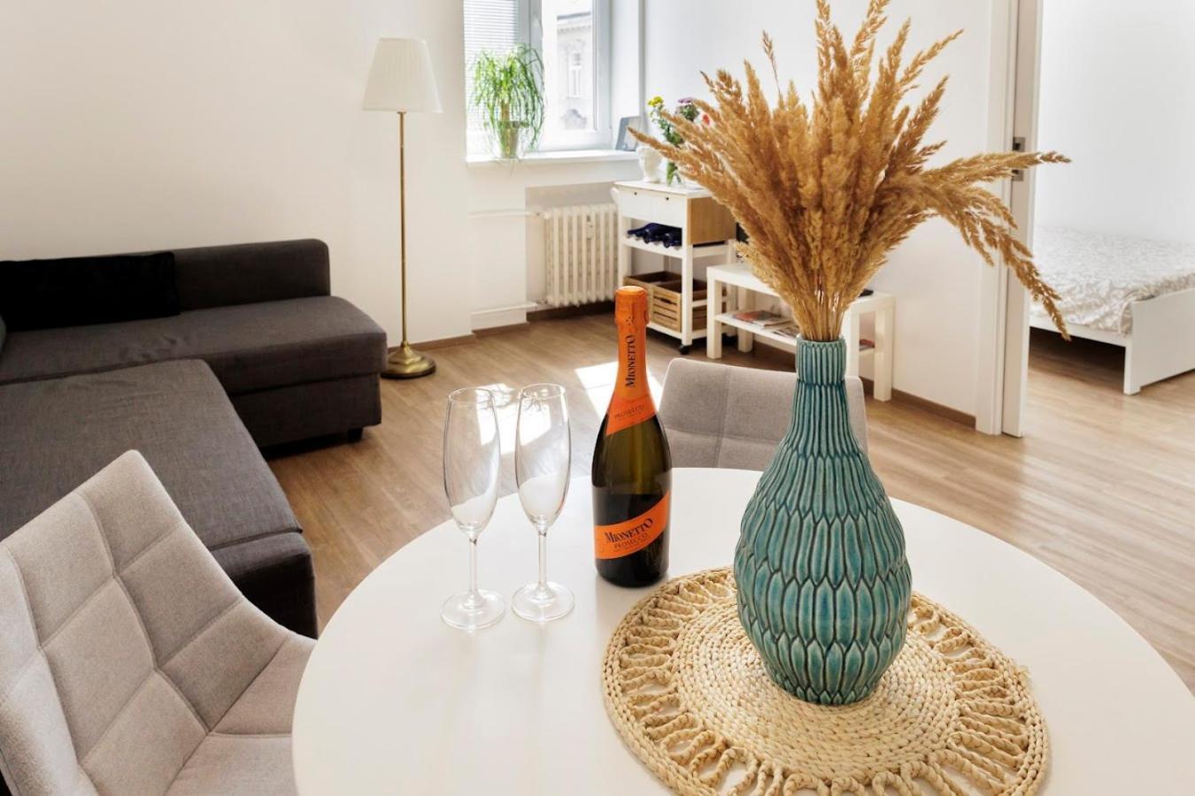 Apartamento Boutique Flat In Old Town Bratislava Exterior foto