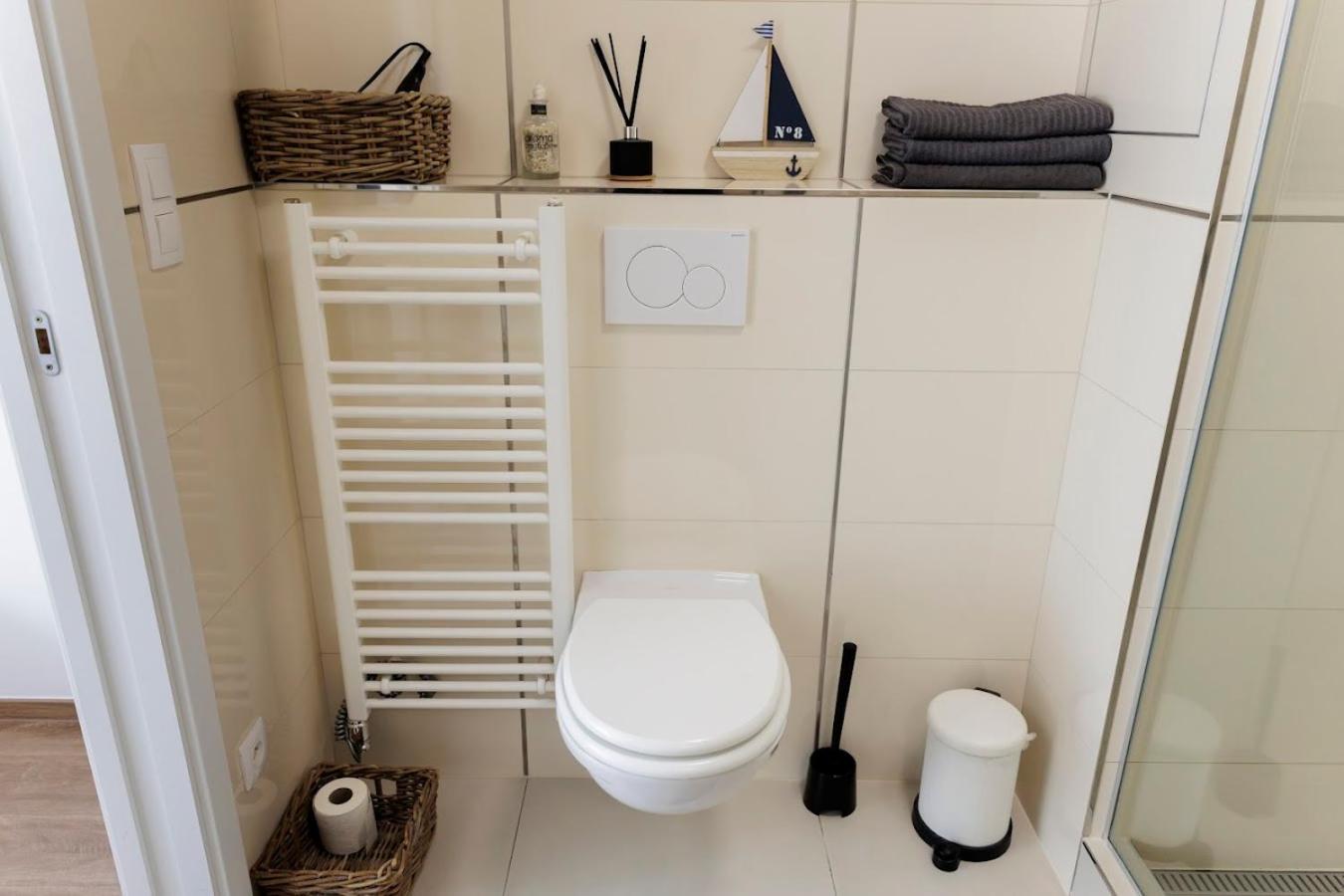 Apartamento Boutique Flat In Old Town Bratislava Exterior foto