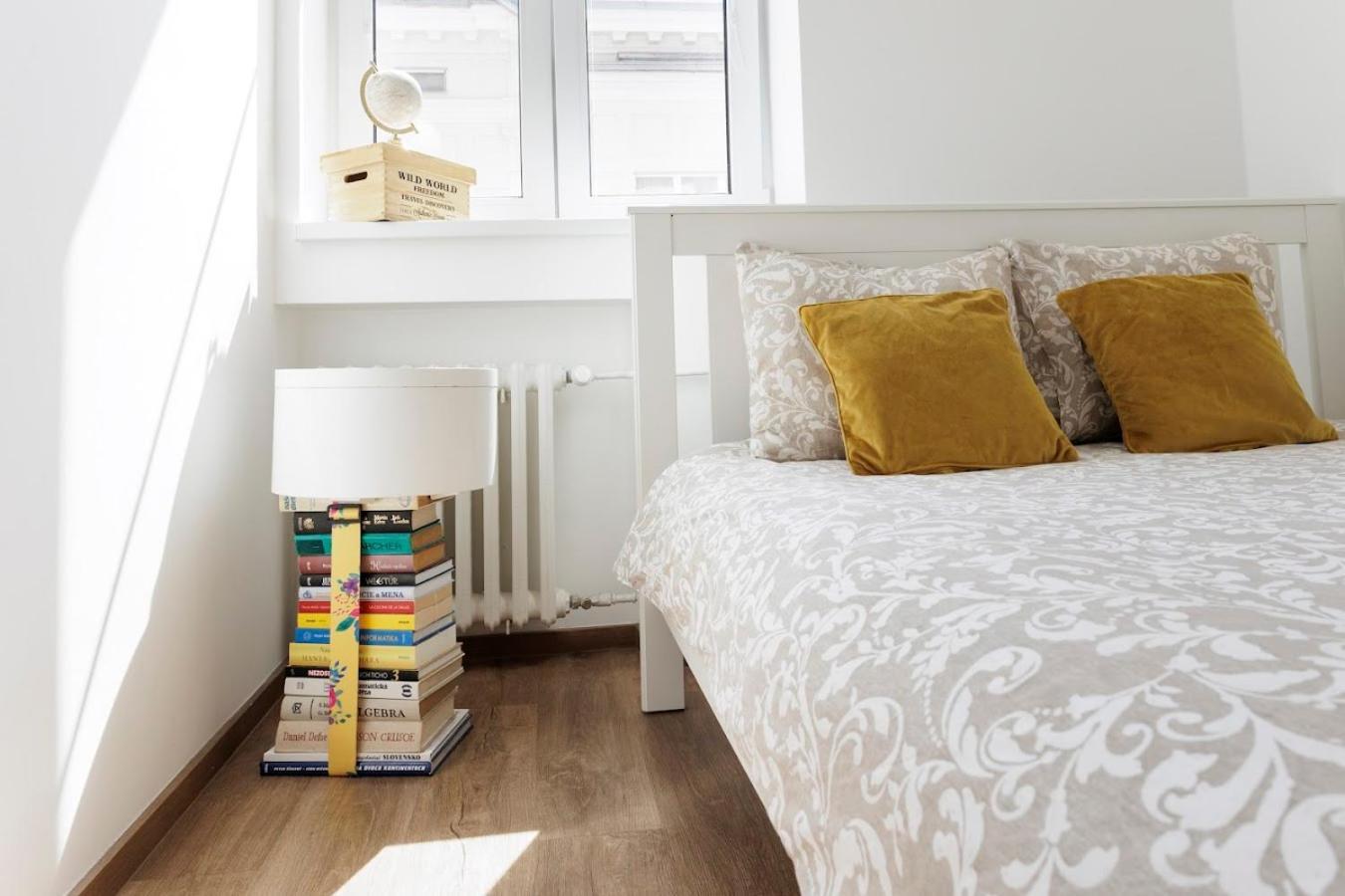 Apartamento Boutique Flat In Old Town Bratislava Exterior foto